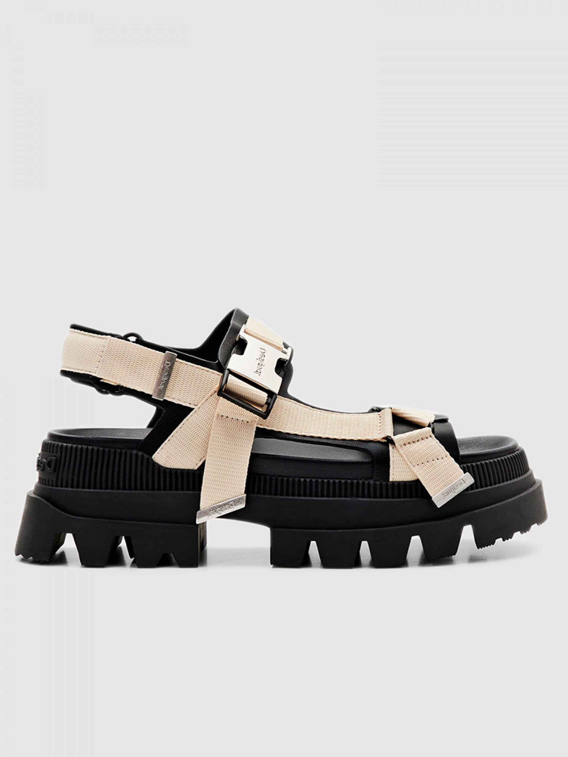 Sandals and Clogs Woman Desigual