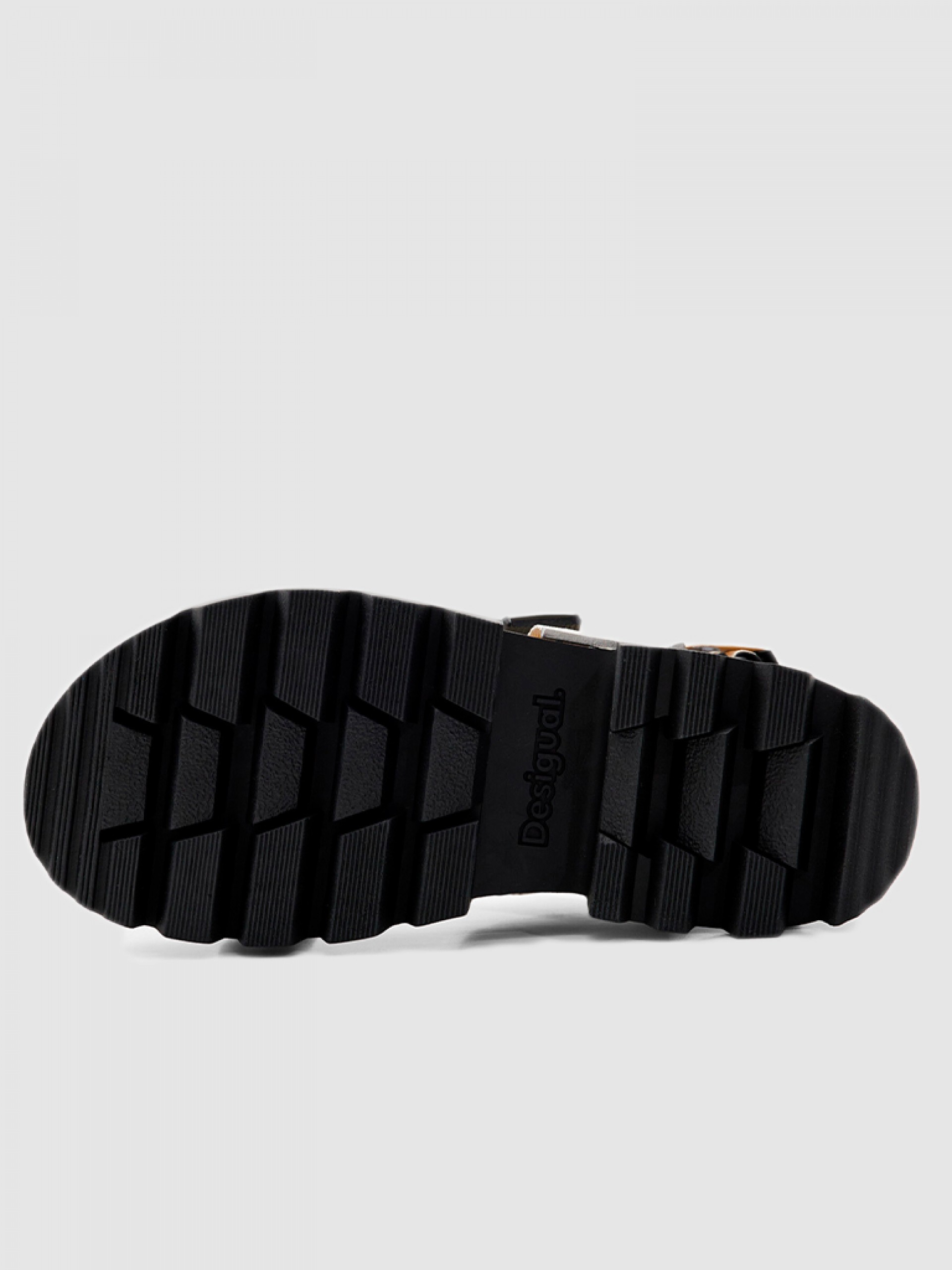 Sandals and Clogs Woman Desigual