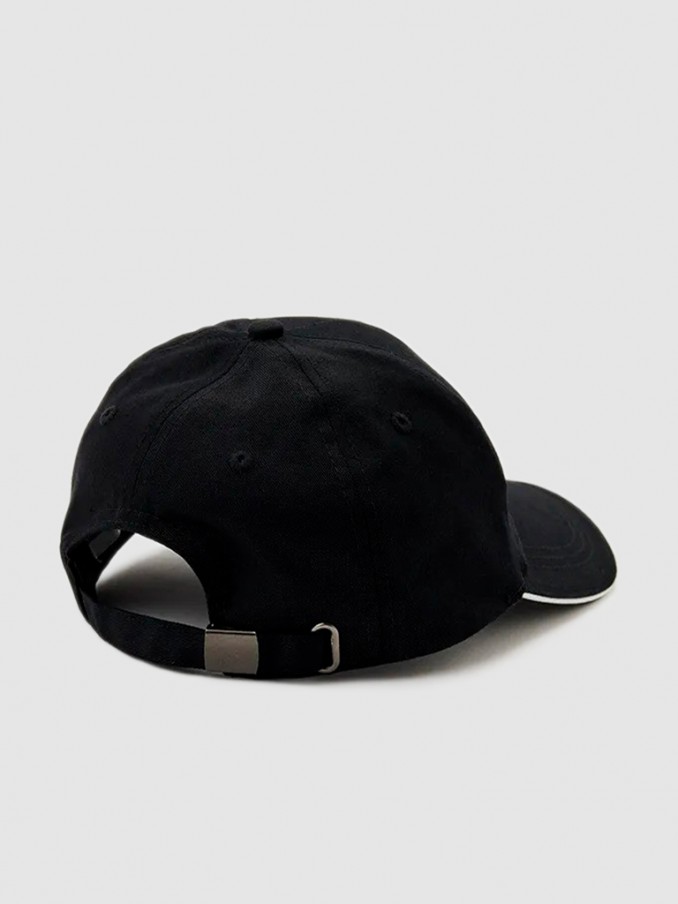 Caps Man Guess