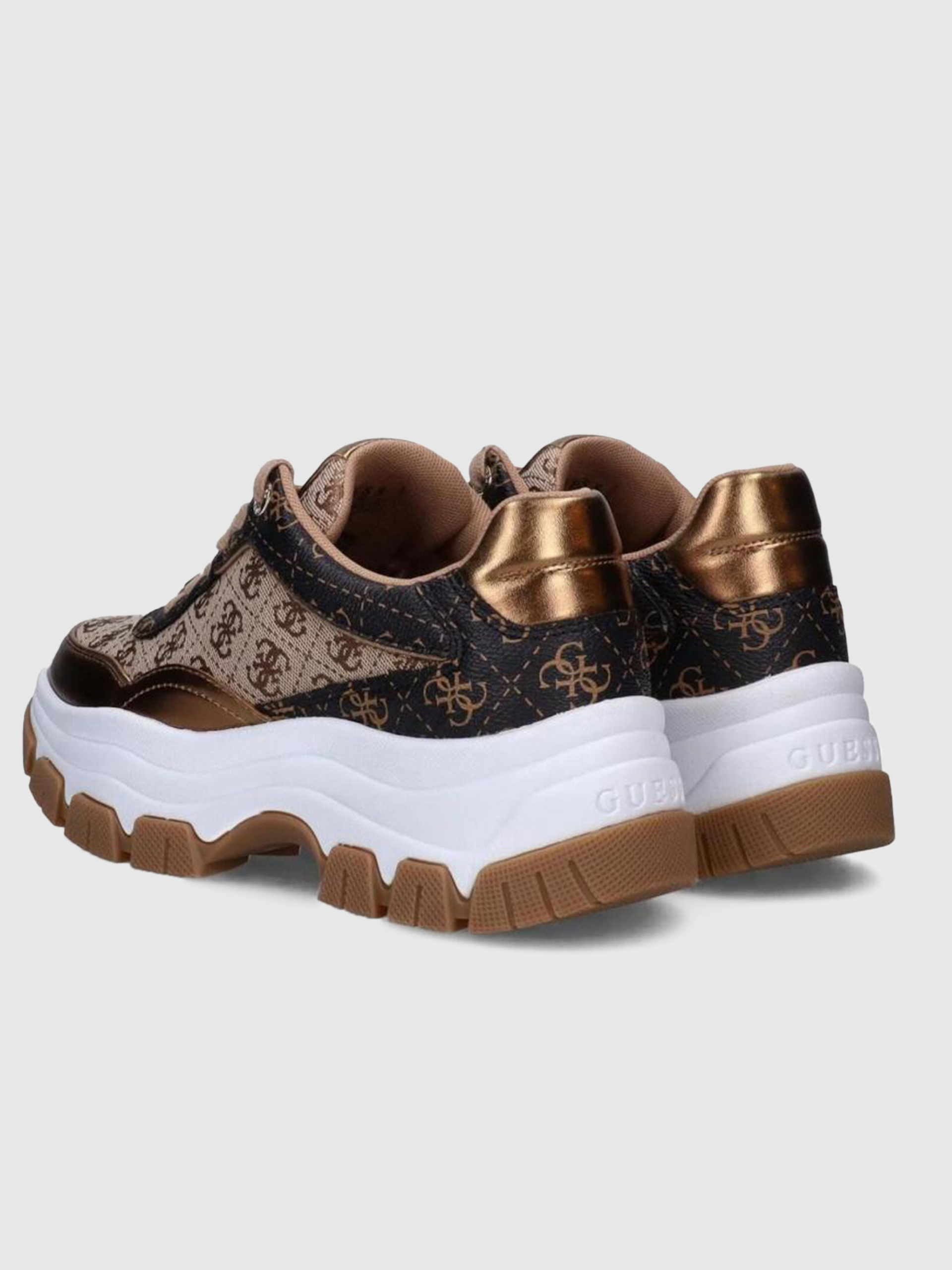 Sneakers Woman Guess