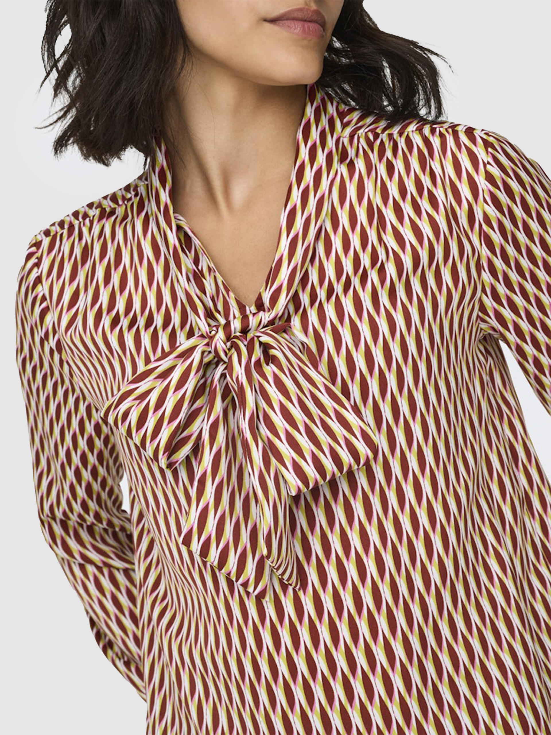 Blouse Woman Only