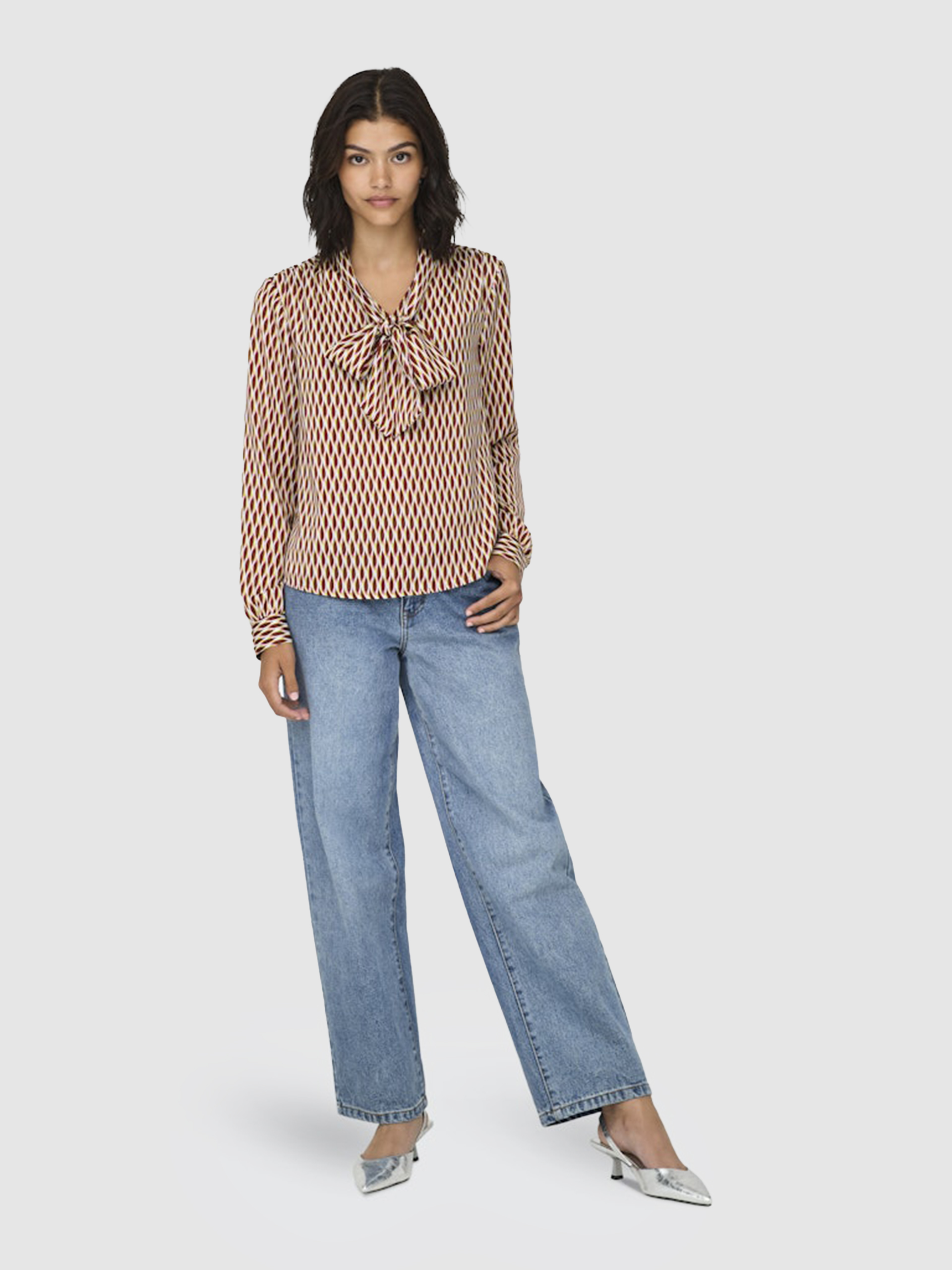 Blouse Woman Only