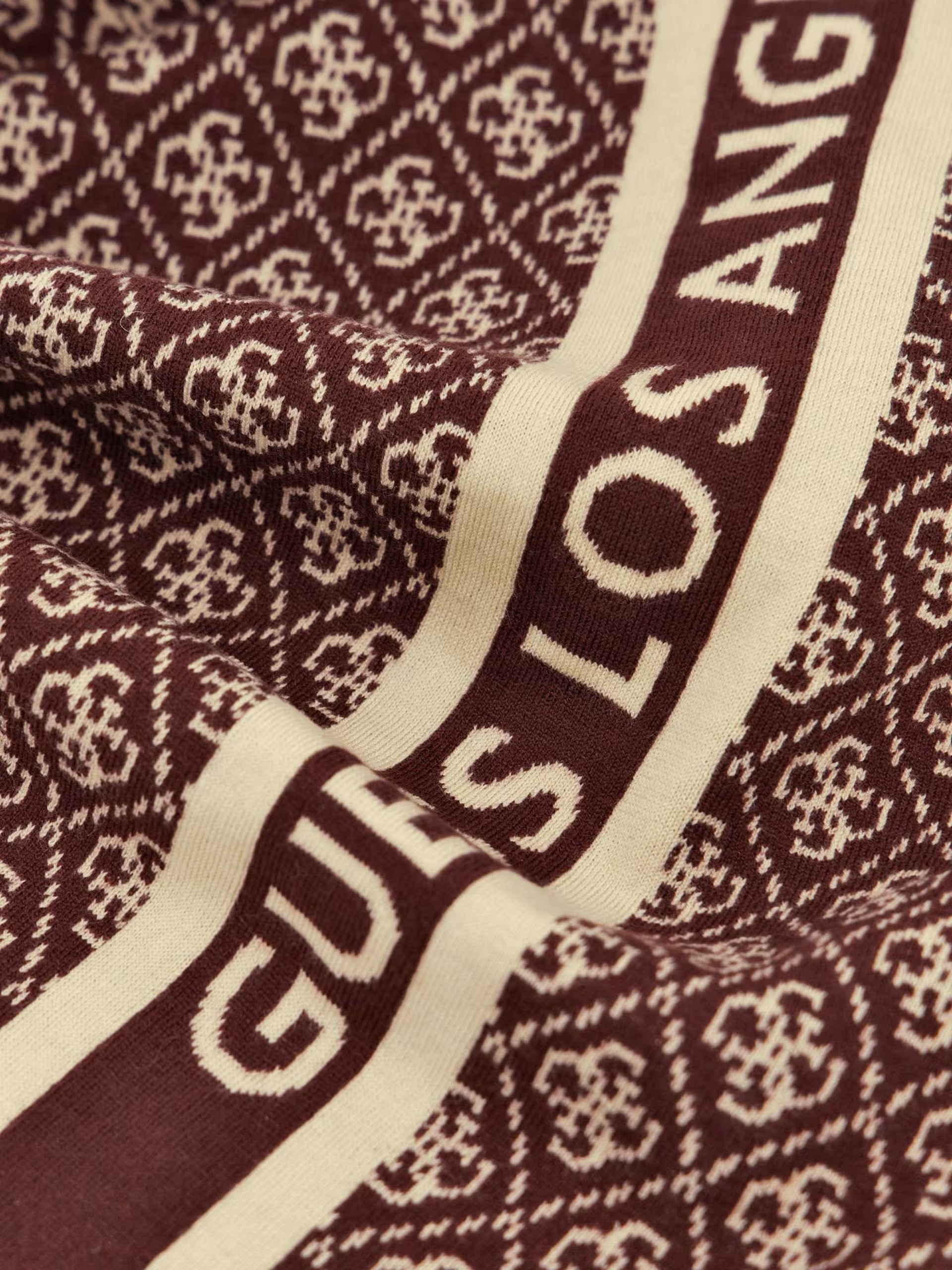 Scarves Woman Guess