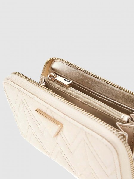 Wallet Woman Guess