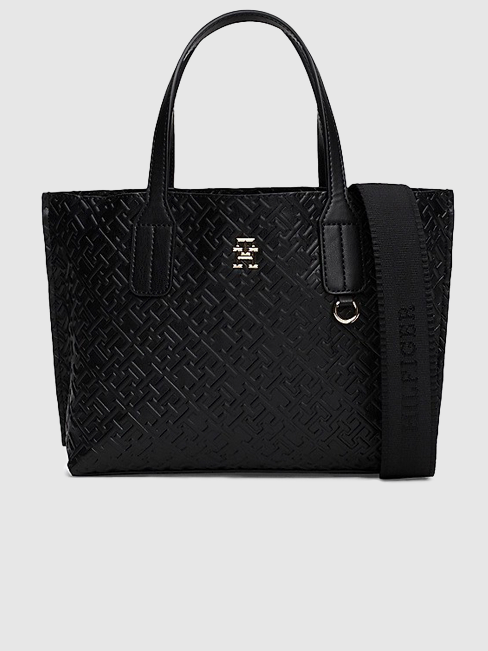 Shoppers Woman Tommy Hilfiger