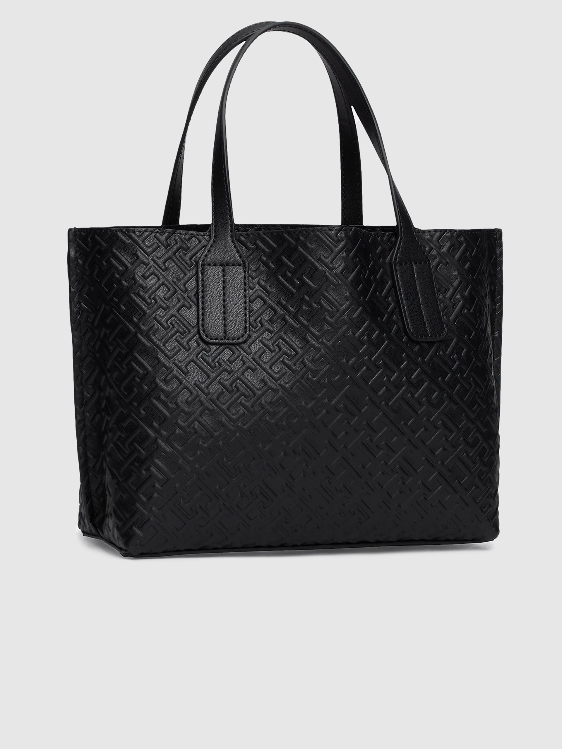 Shoppers Woman Tommy Hilfiger