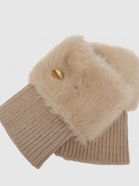 Gloves Woman Guess
