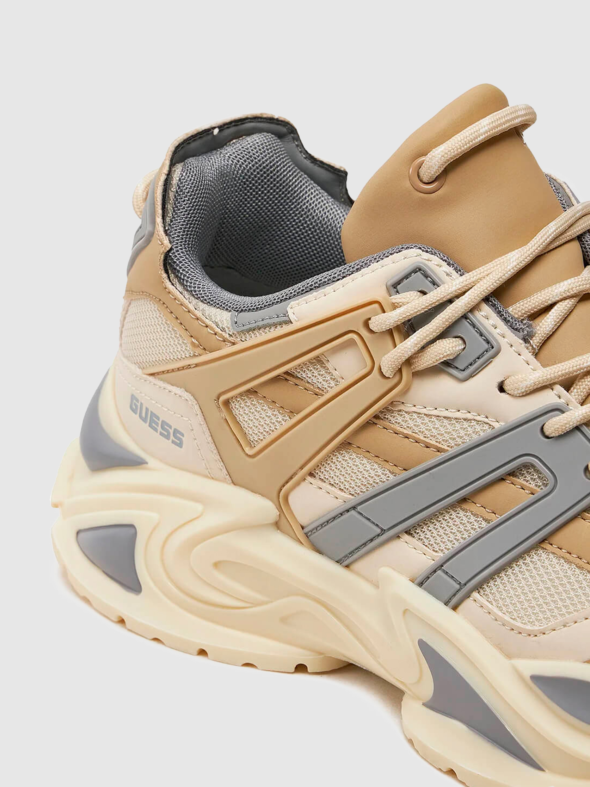 Sneakers Woman Guess