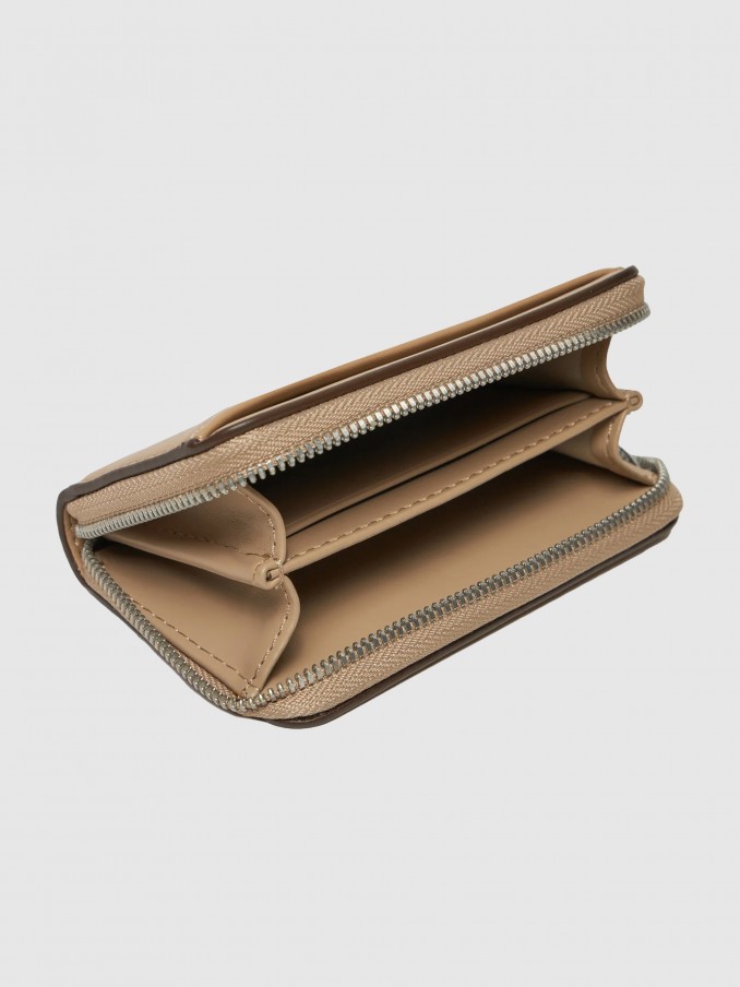 Coin Walle Woman Calvin Klein