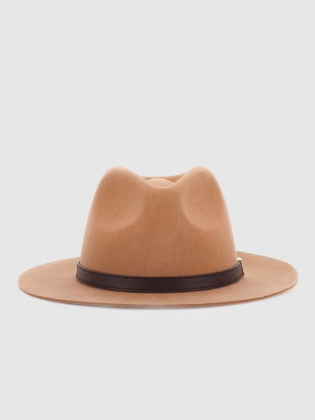 Hats Woman Guess