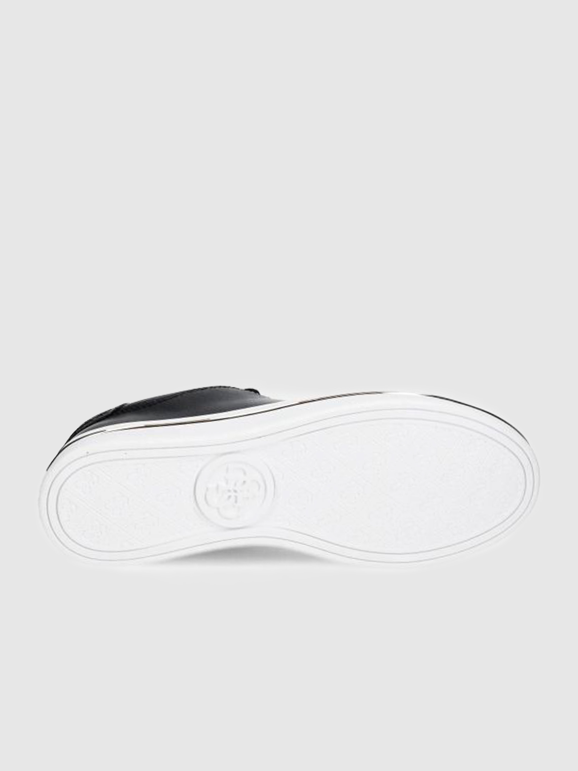 Sneakers Woman Guess