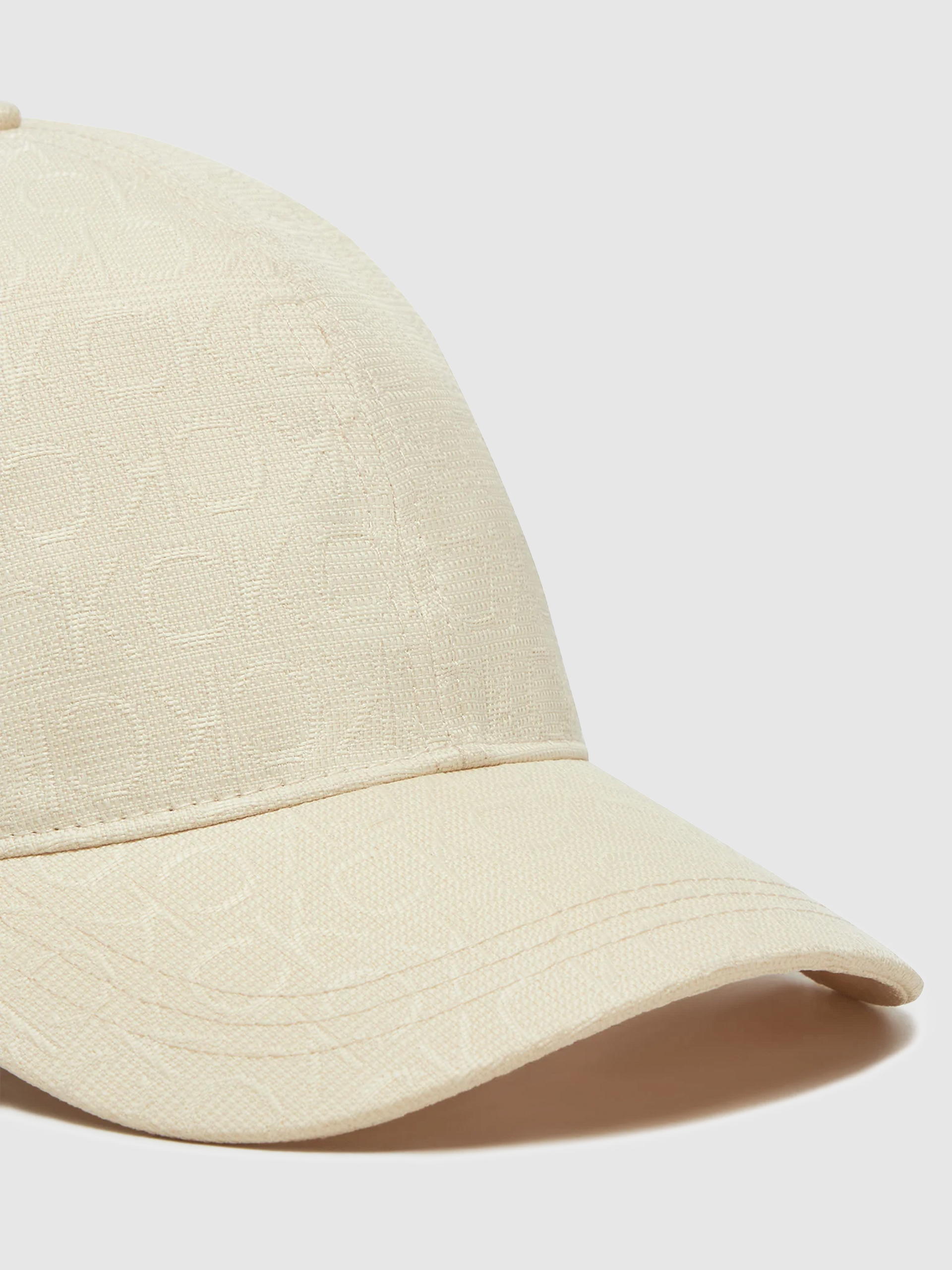 Caps Woman Calvin Klein