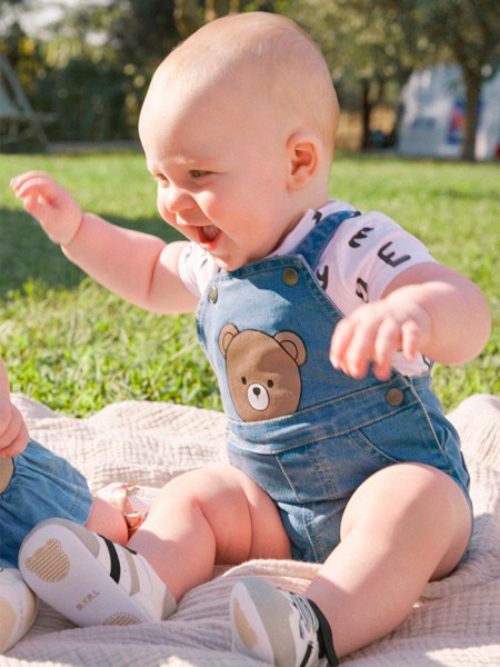 Menino Conj. Saia de Peito Mayoral