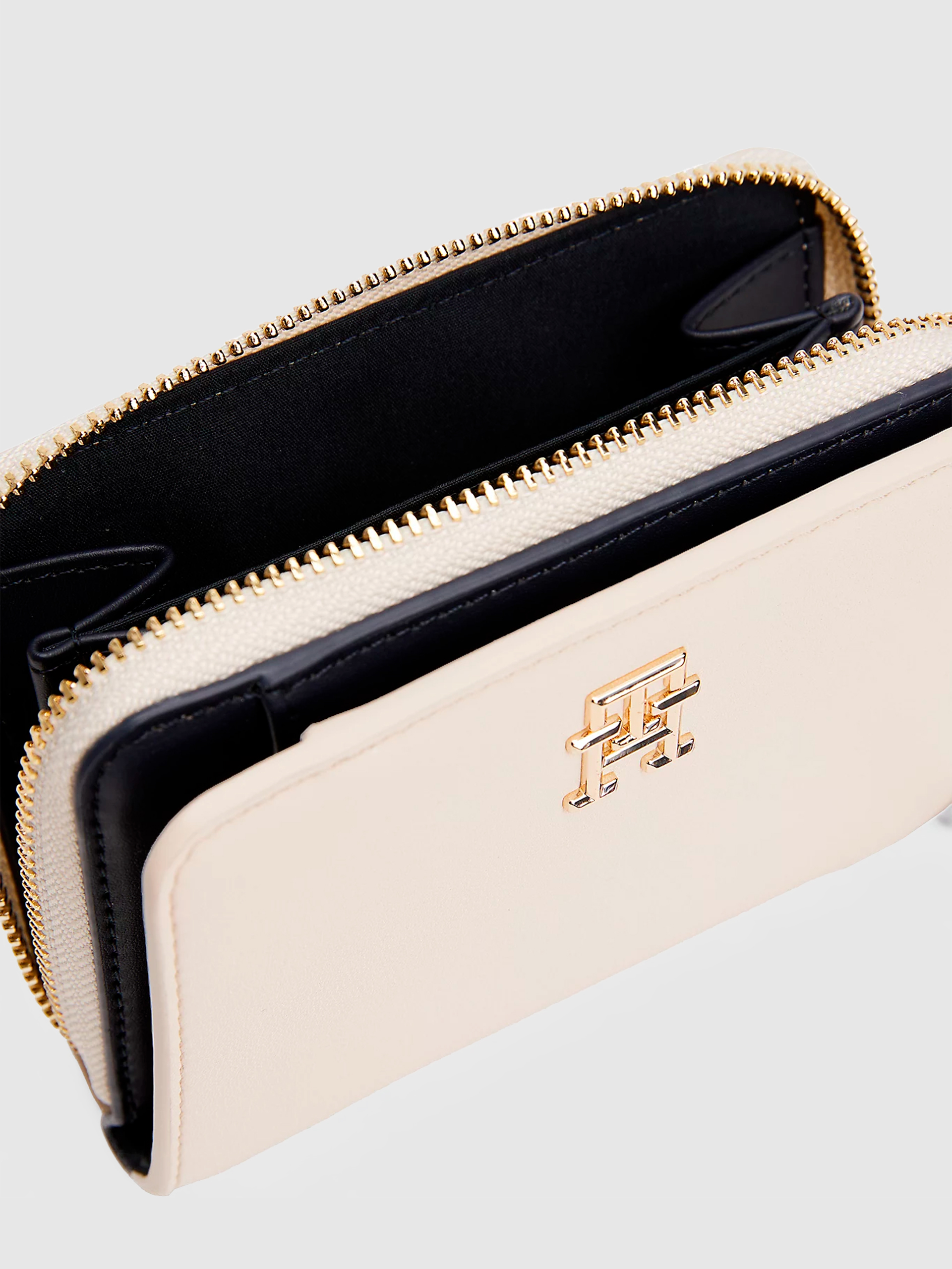 Wallet Woman Tommy Jeans