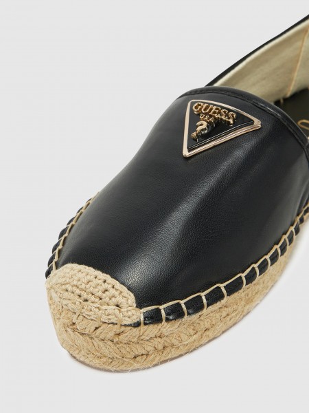 Moccasin Woman Guess