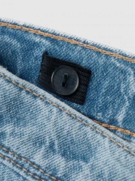 Calas Menino Name It