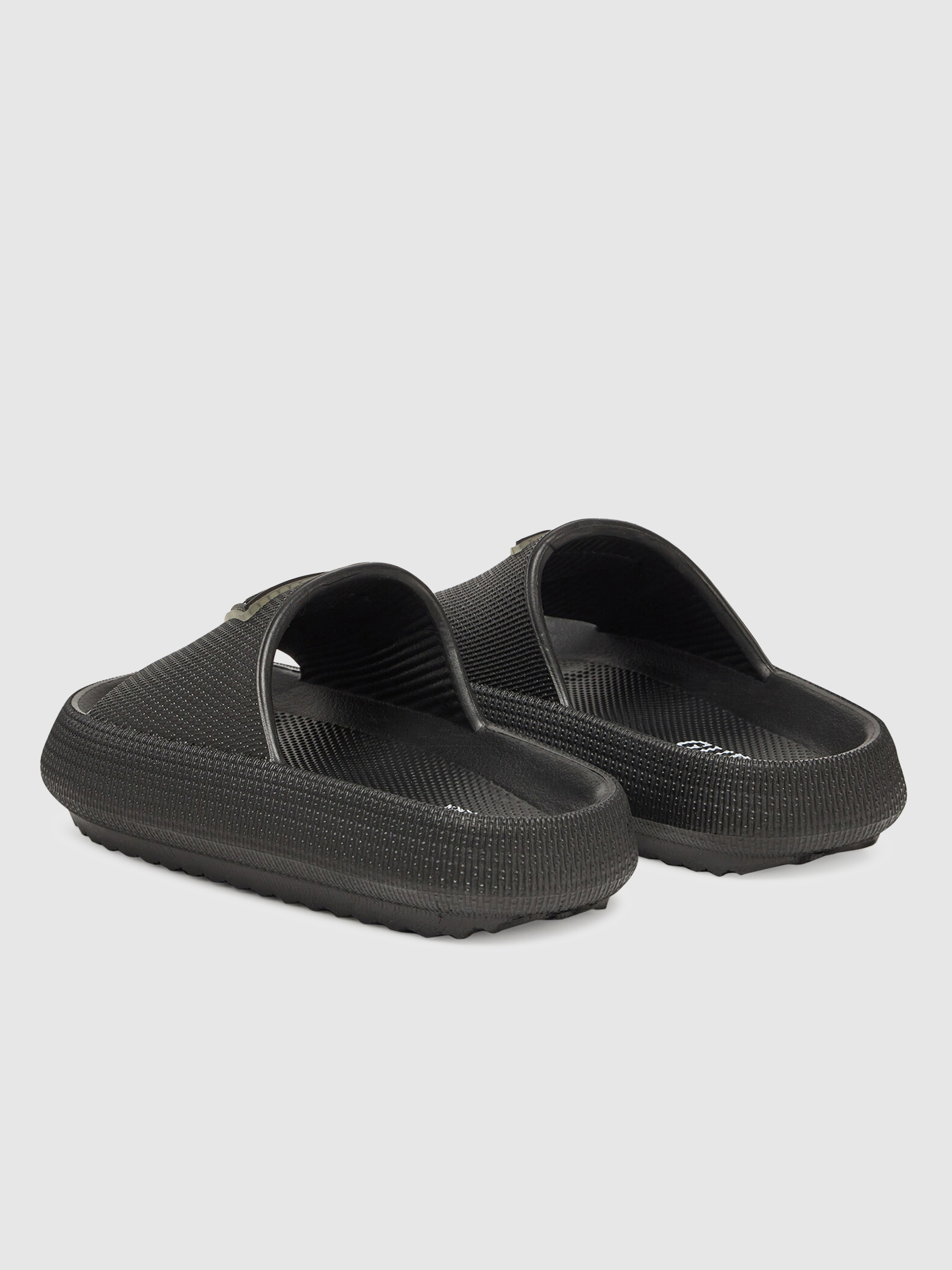Flip Flops Girl Guess