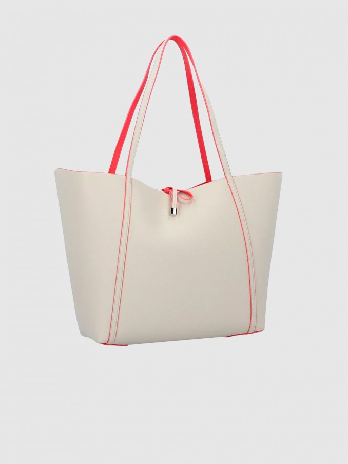 Shoppers Woman Armani Exchange