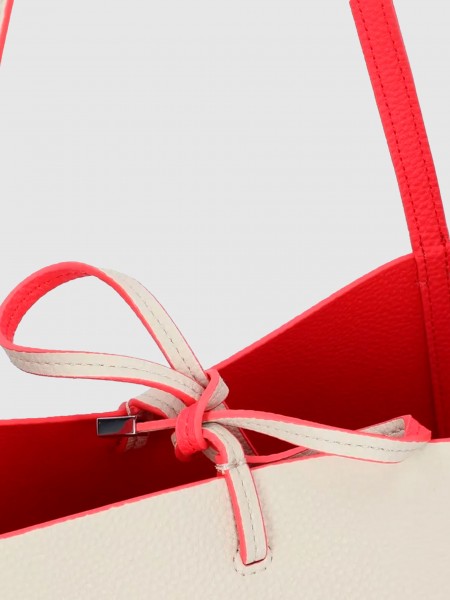 Shoppers Woman Armani Exchange