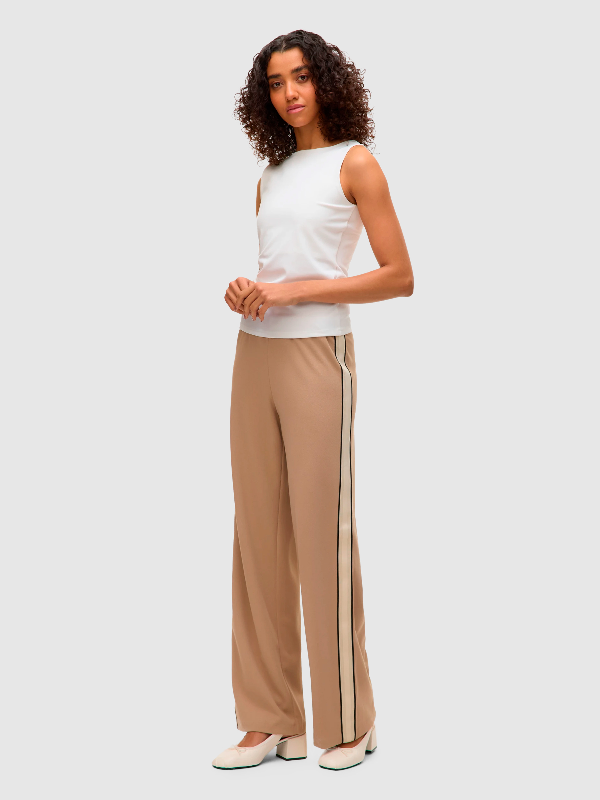 Pants Woman Vero Moda