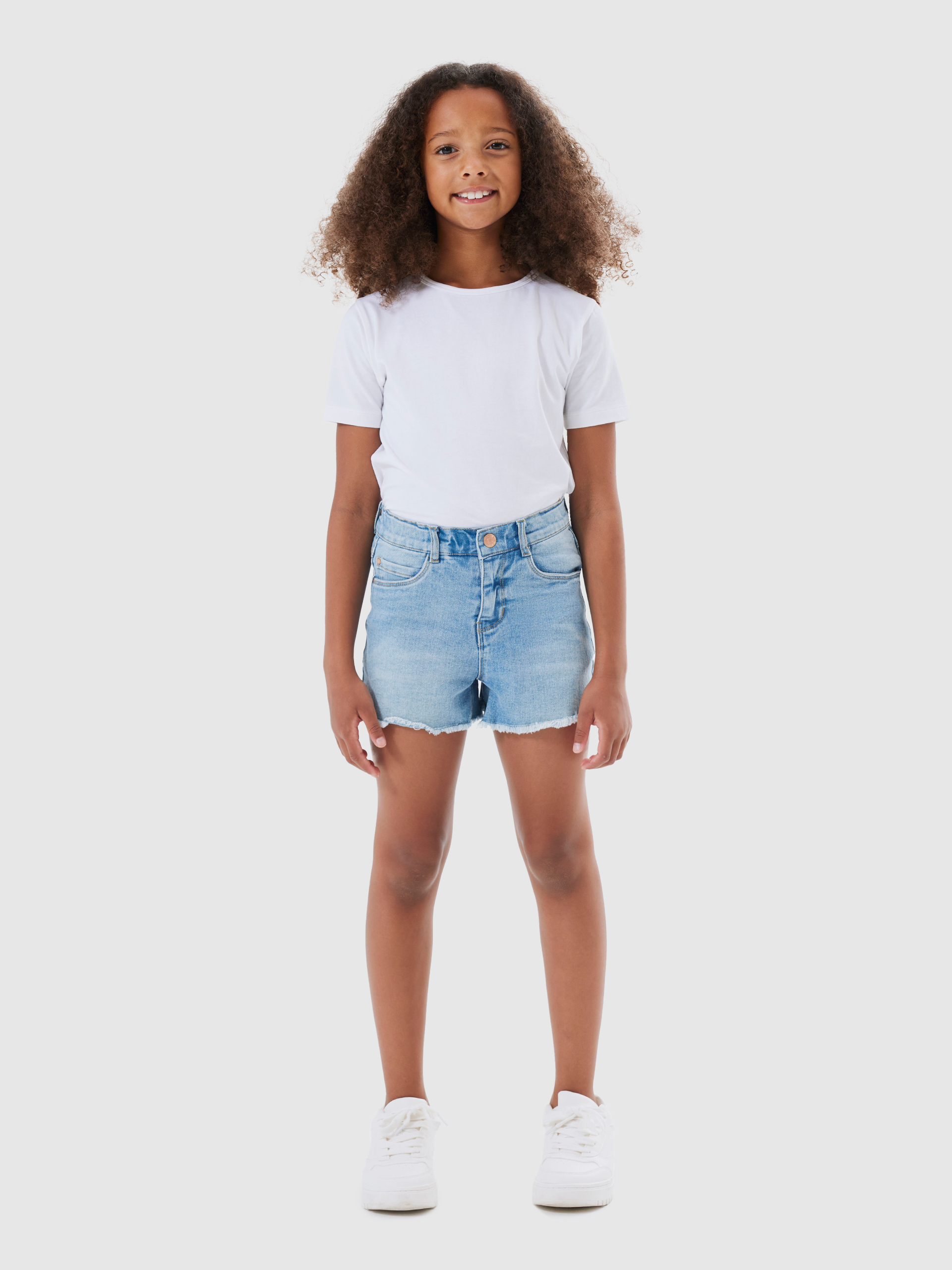 Shorts Girl Name It