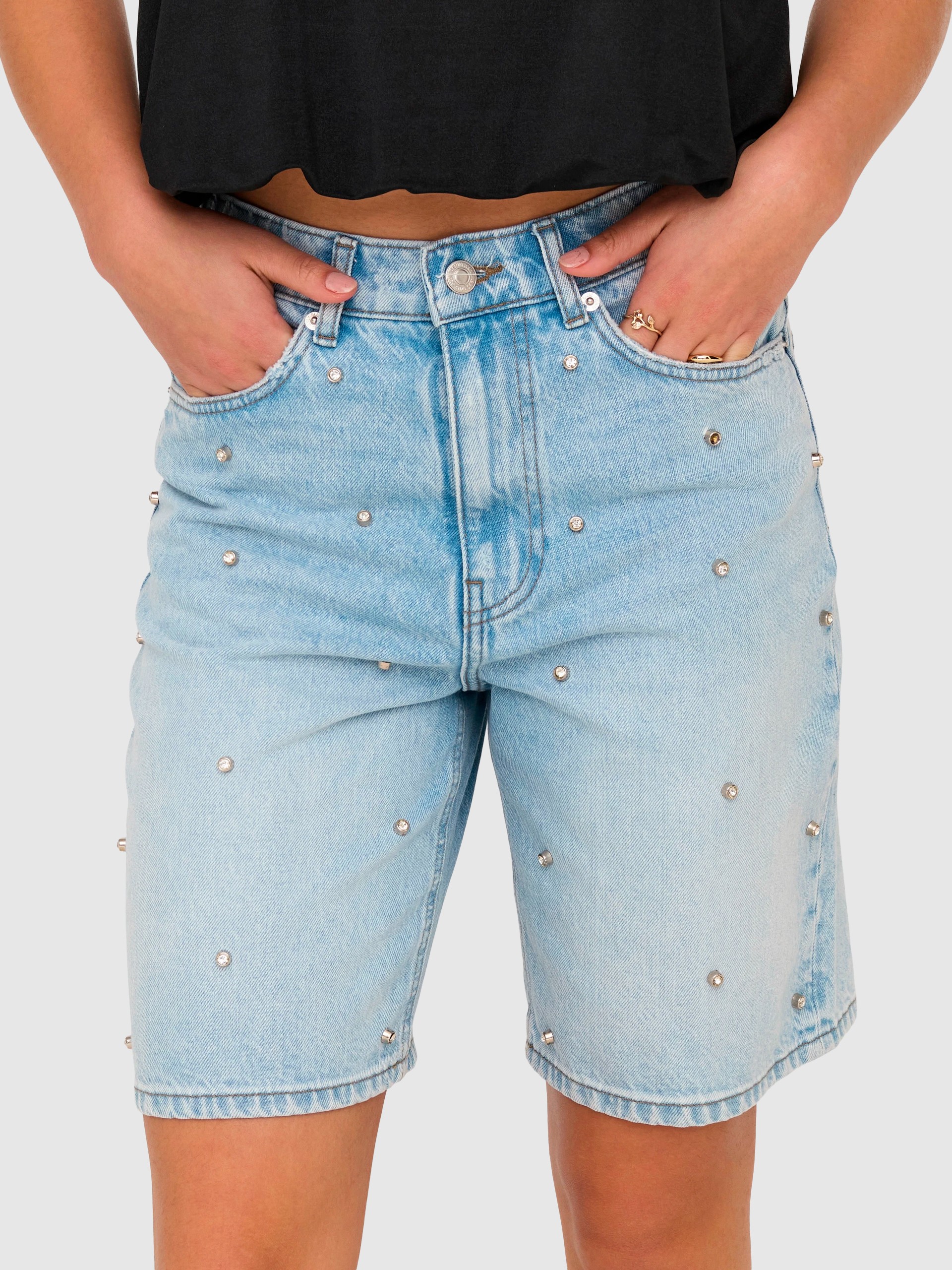 Shorts Woman Only