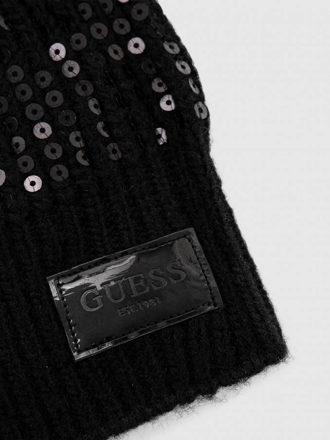Beanie Woman Guess