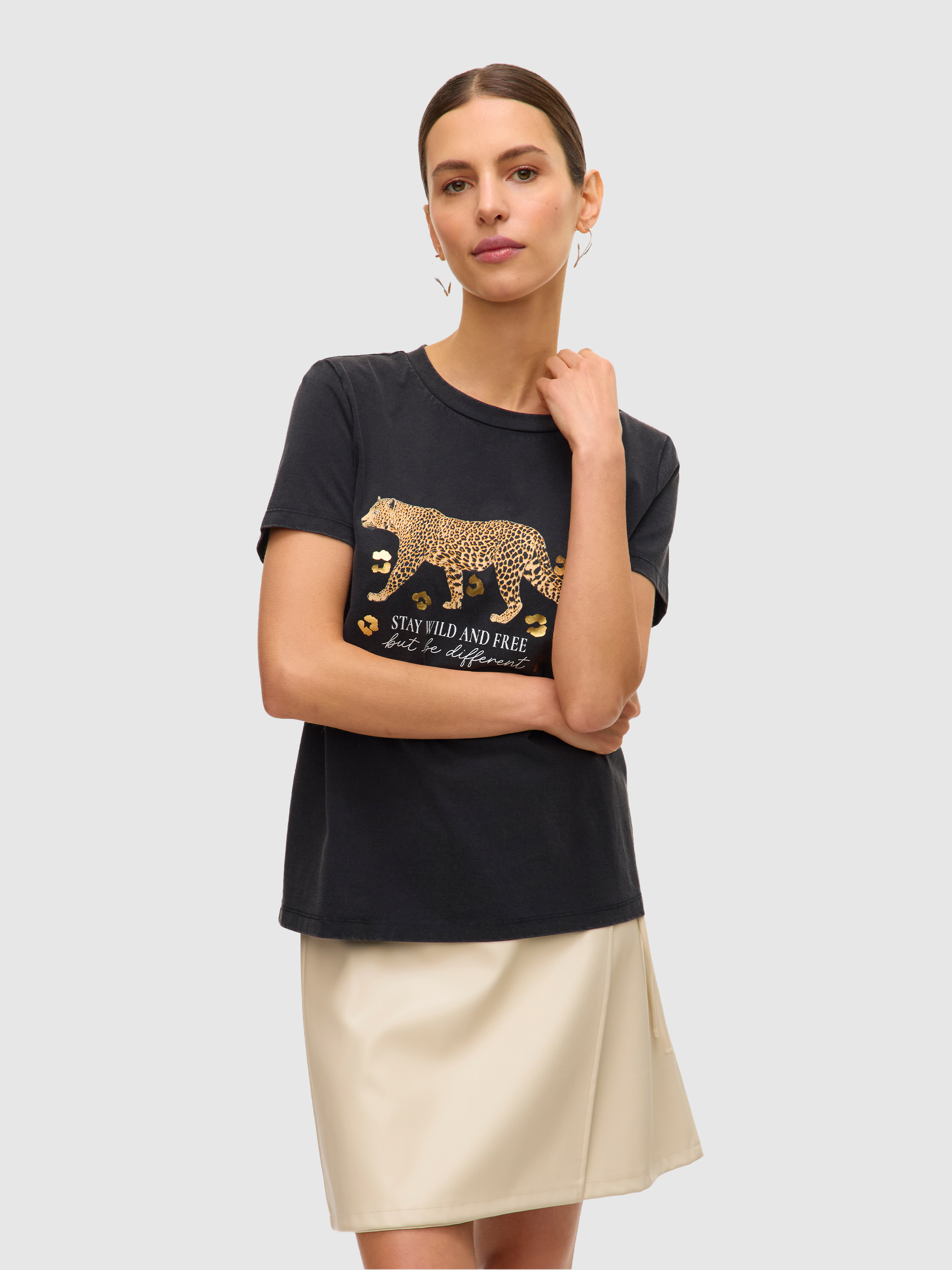 T-Shirt Woman Black With Gold Vero Moda 10332807
