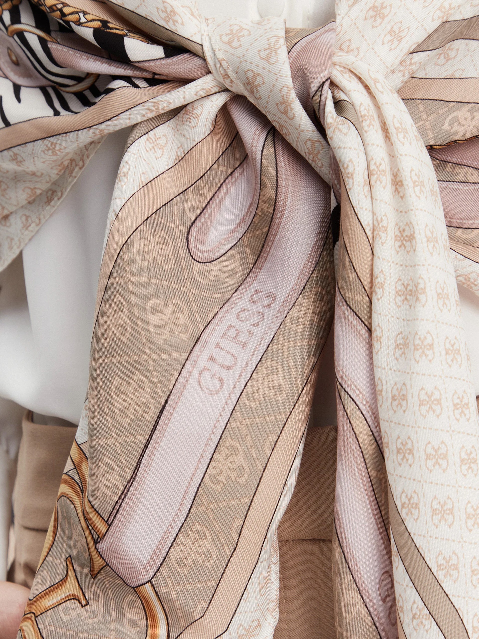 Scarves Woman Guess
