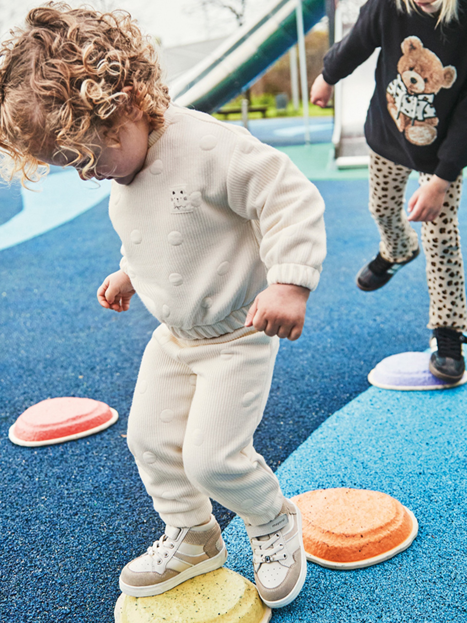 Chandal Bebe Niña Crema Mayoral