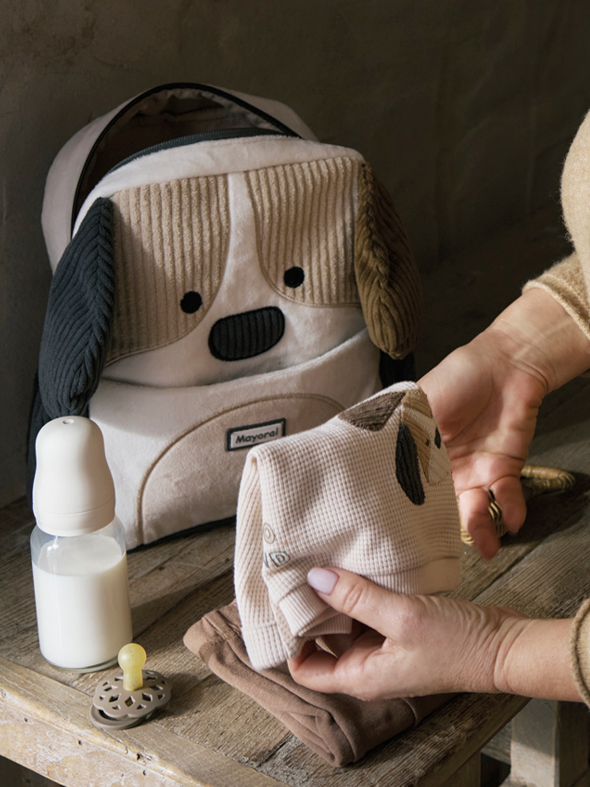 Mochila Bebe Niño Crema Mayoral