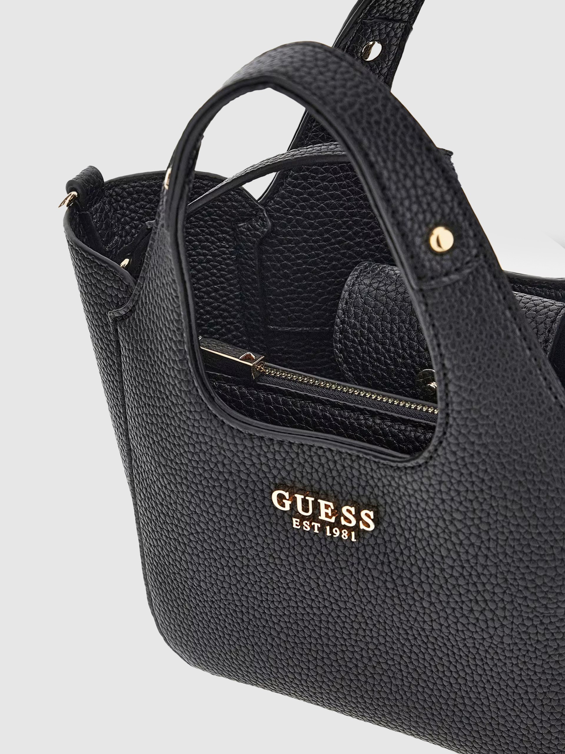 Shoppers Woman Black Guess