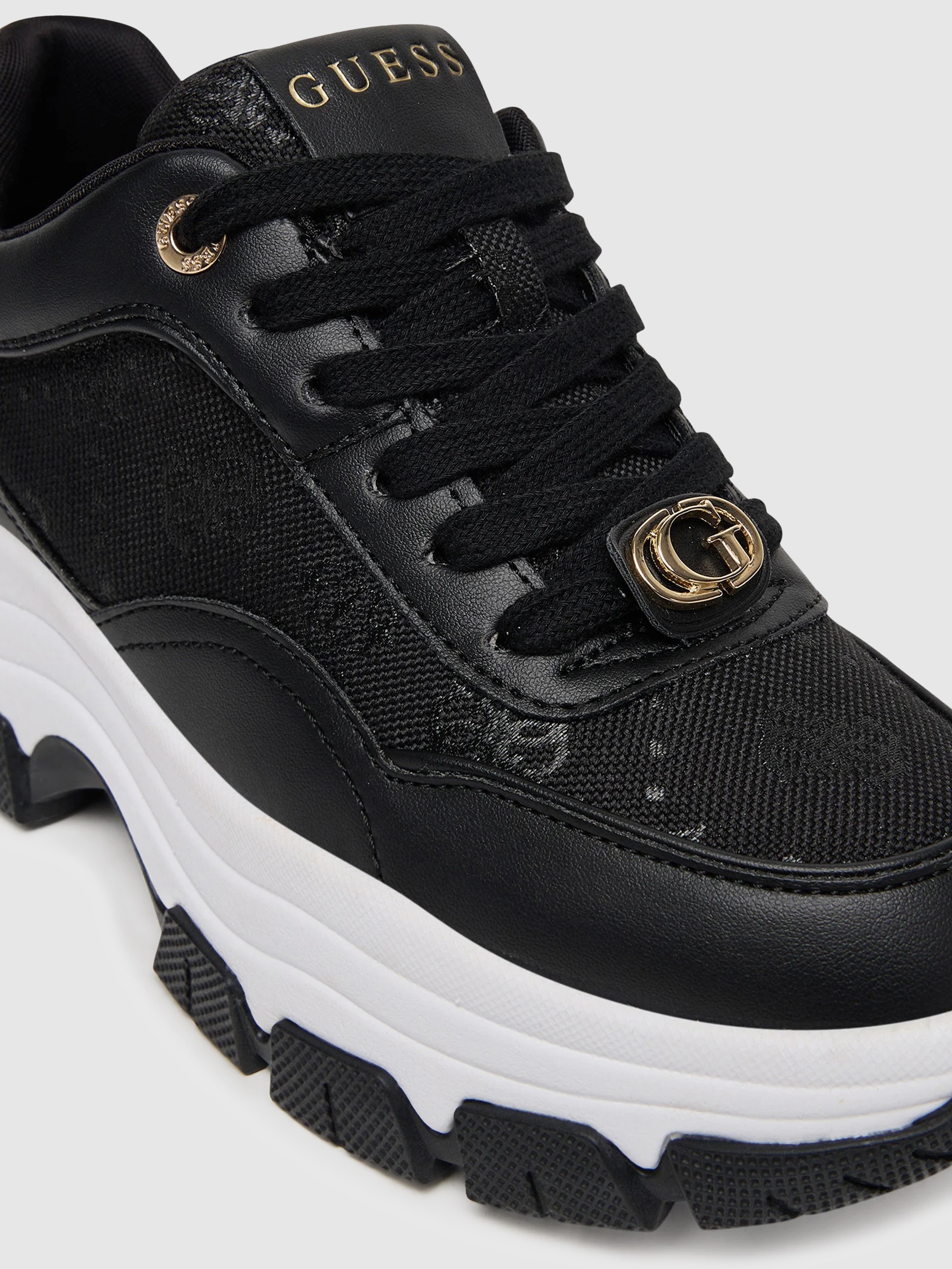 Sneakers Woman Black Guess