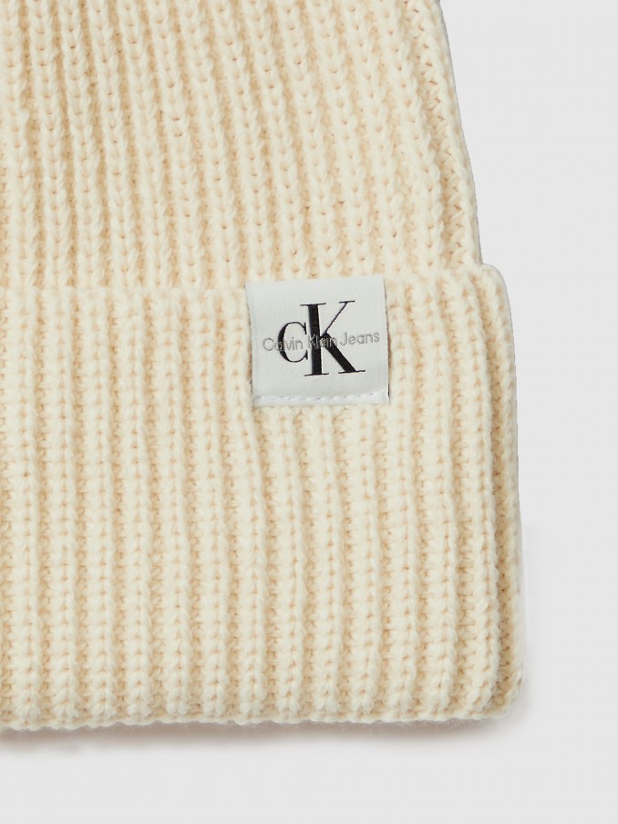 Beanie Boy Cream Calvin Klein