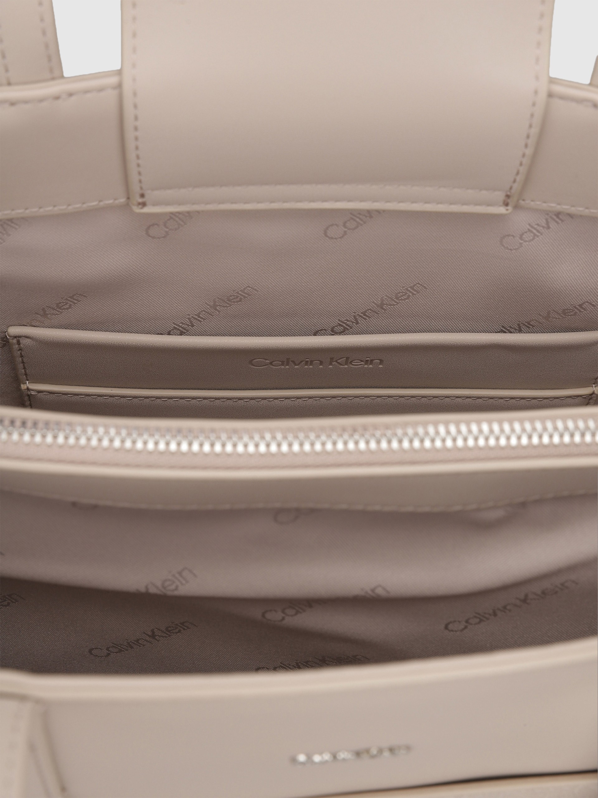 Shoppers Woman Beige Calvin Klein