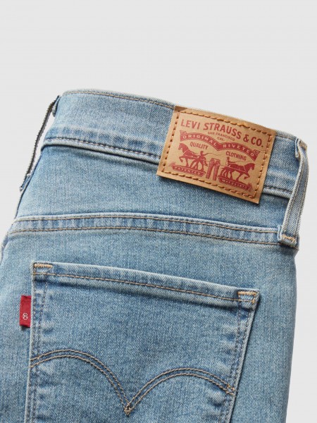 Calas Mulher Levis