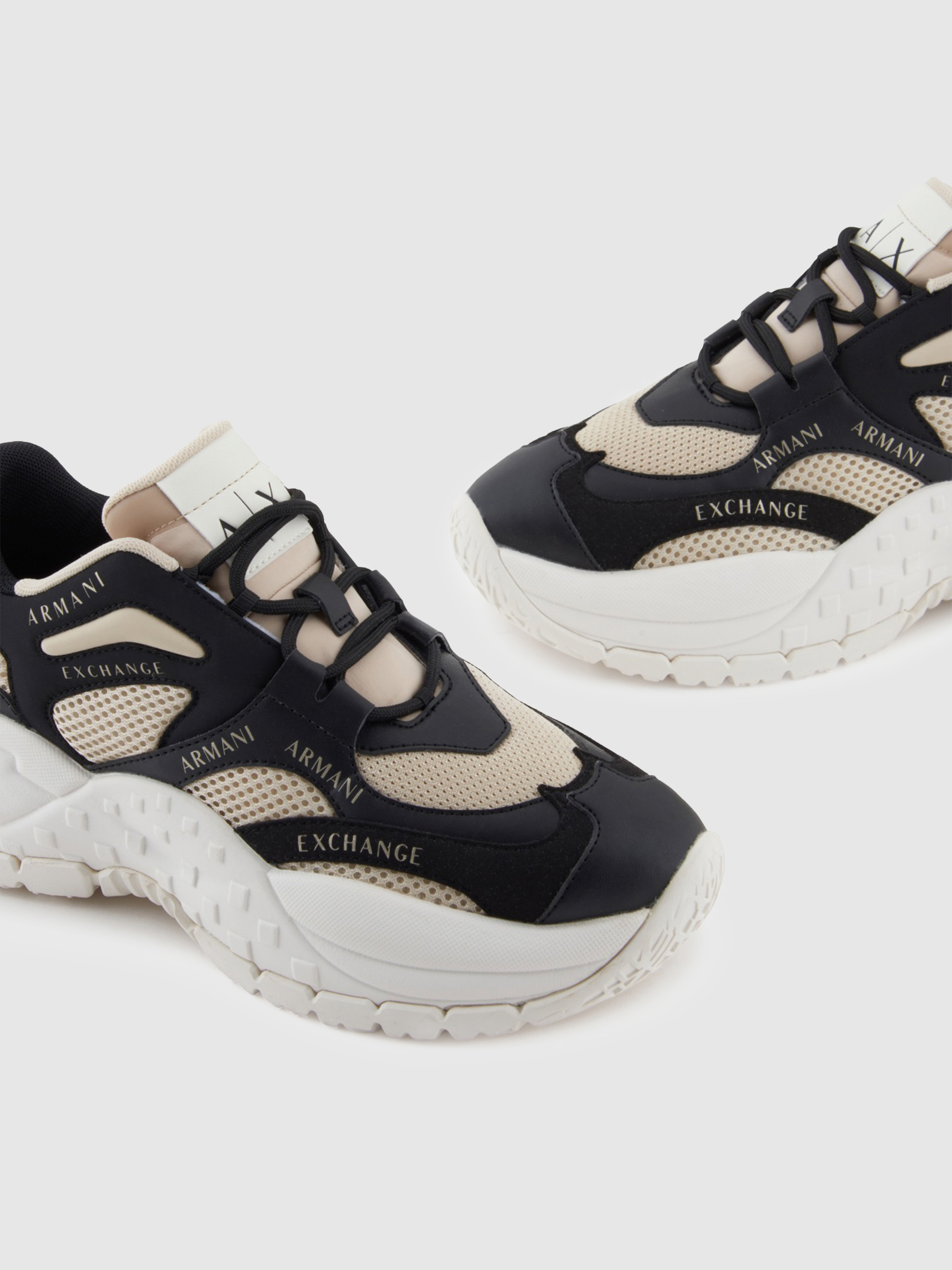 Sneakers Woman Black With Gold Armani Exchange
