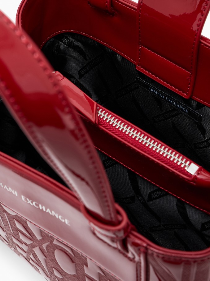 Shoppers Woman Red Armani Exchange