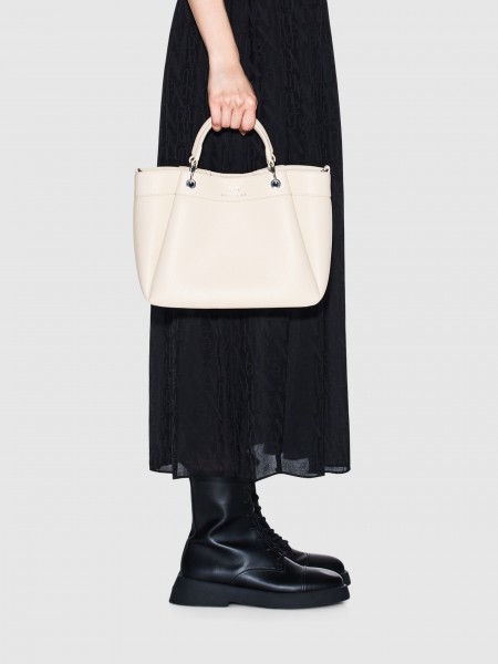 Shoppers Woman Armani Exchange