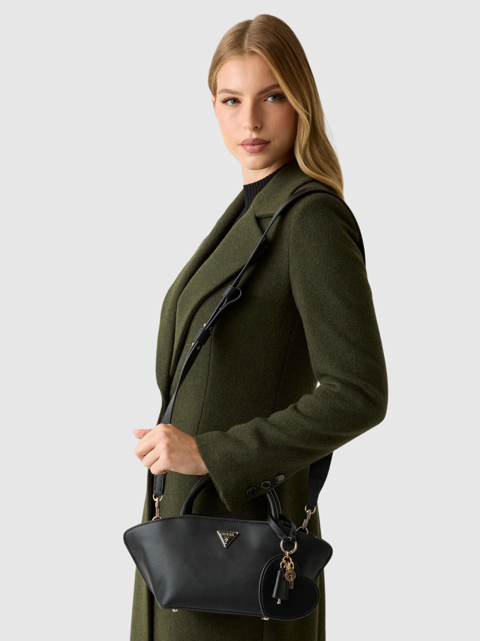 Shoppers Woman Black Guess