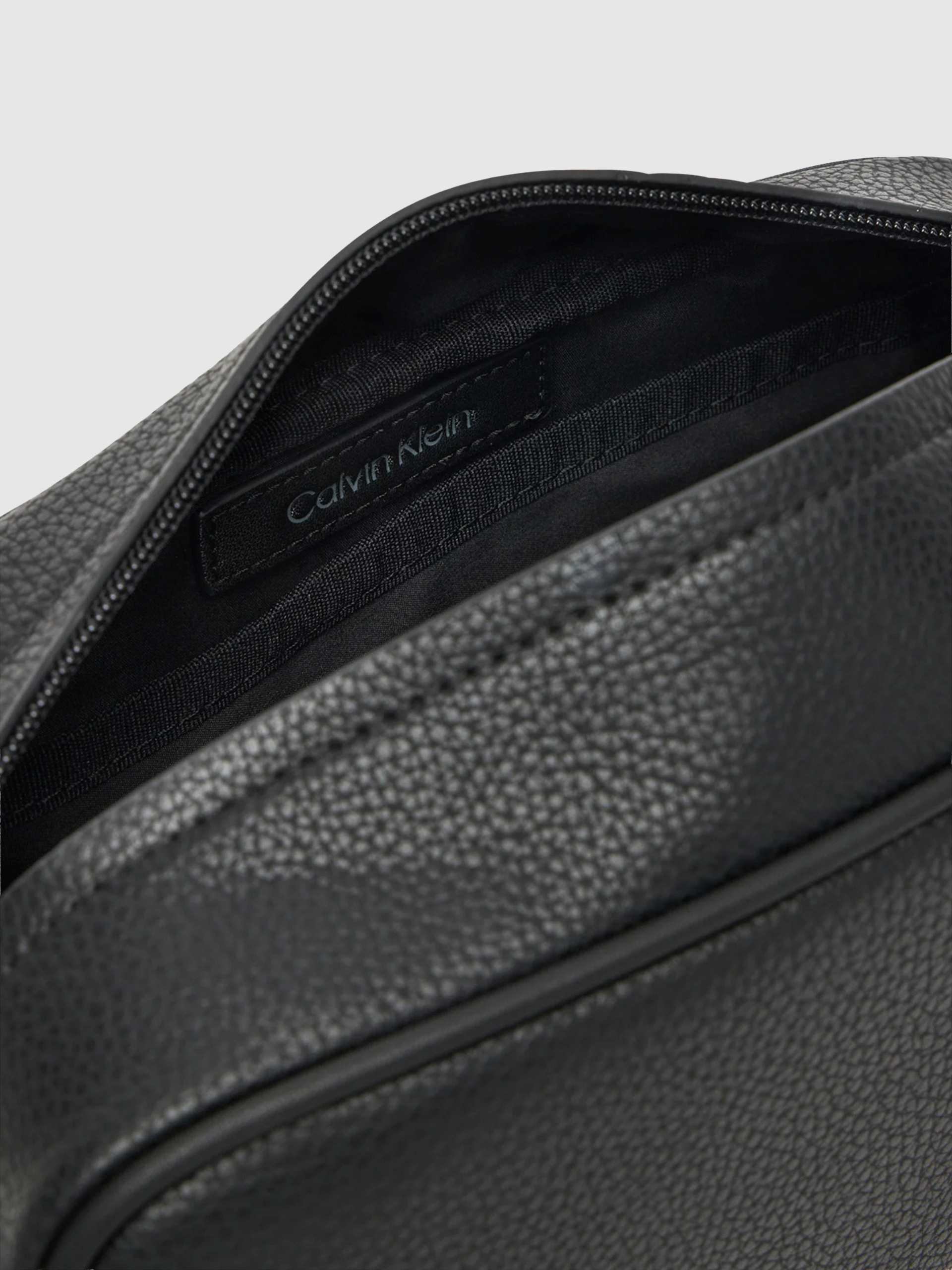 Mala Calvin Klein Homem Ck Must Washbag/dopp Kit