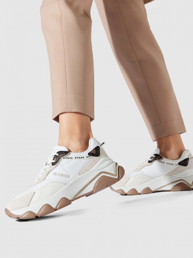Sneakers Woman Guess