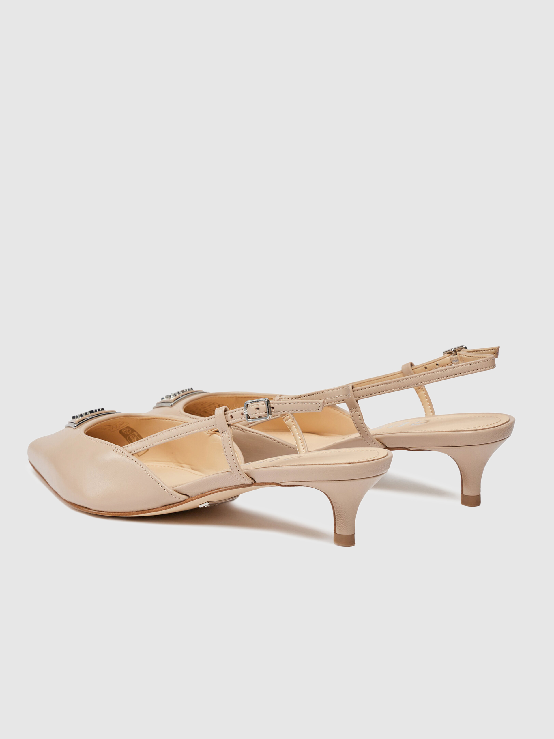 Sapato Guess Mulher Jesson