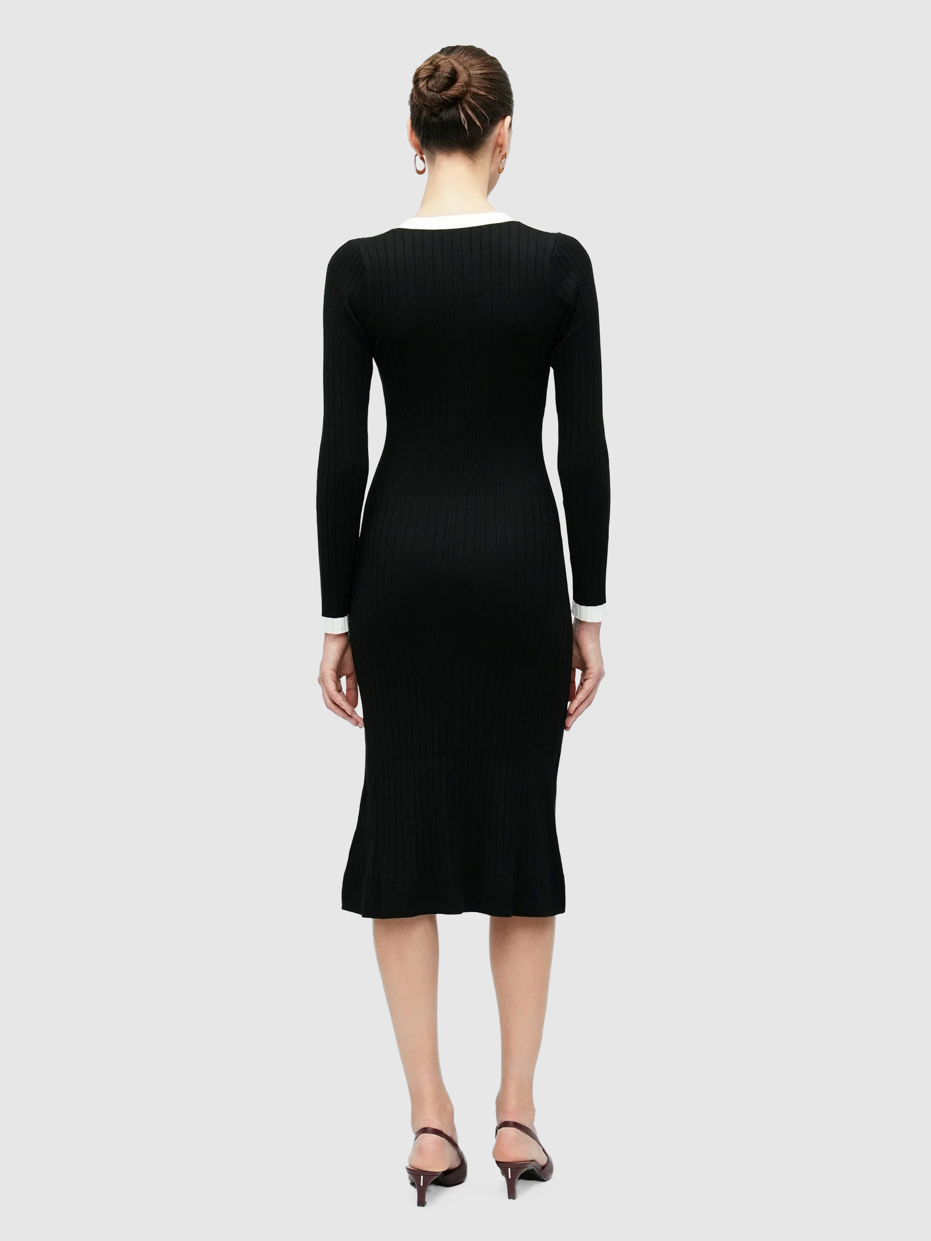 Vestido Guess Mulher Ls Vn Laurel Swtr Dress