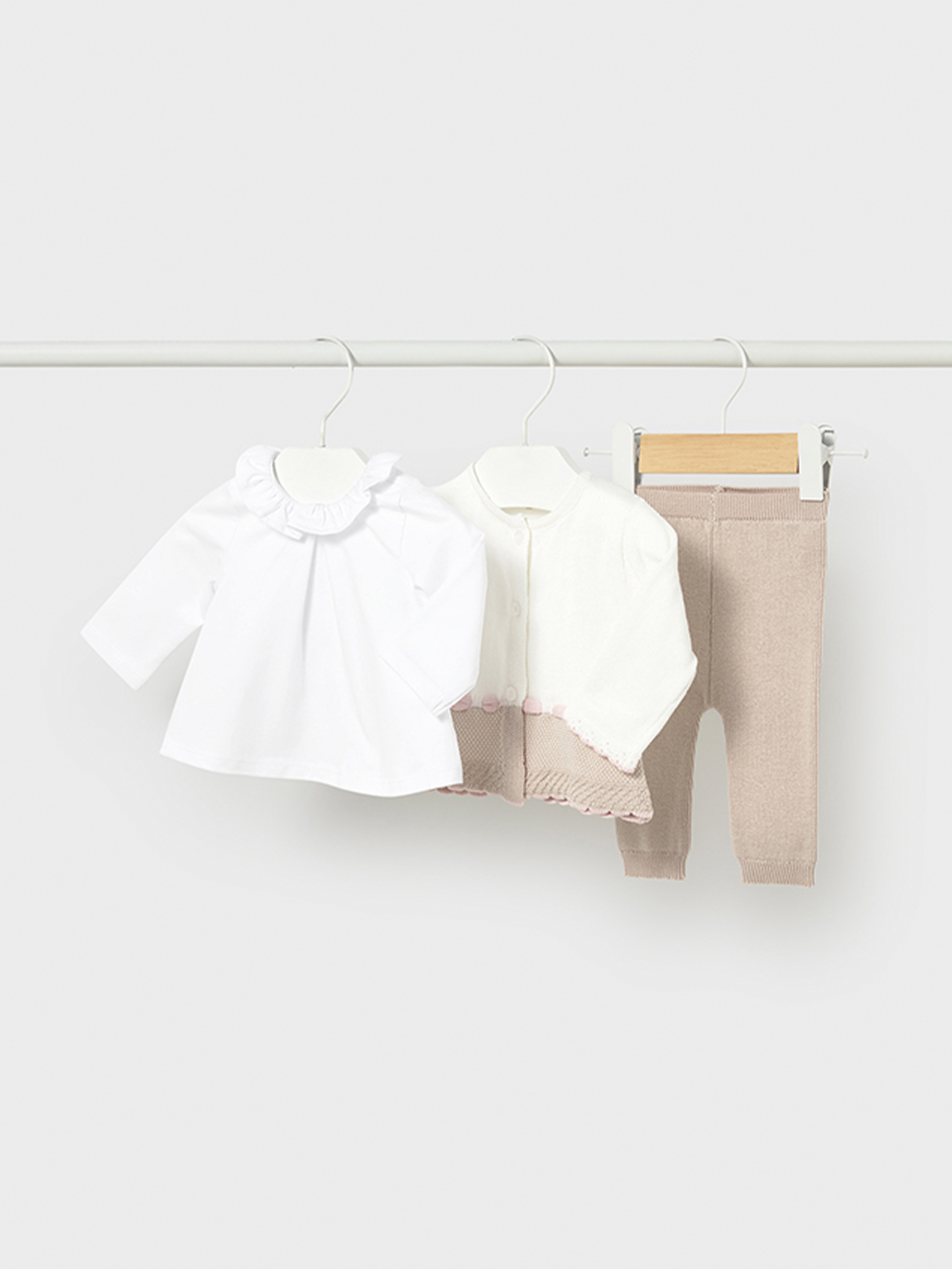 Conjunto Bebe Niña Beige Mayoral