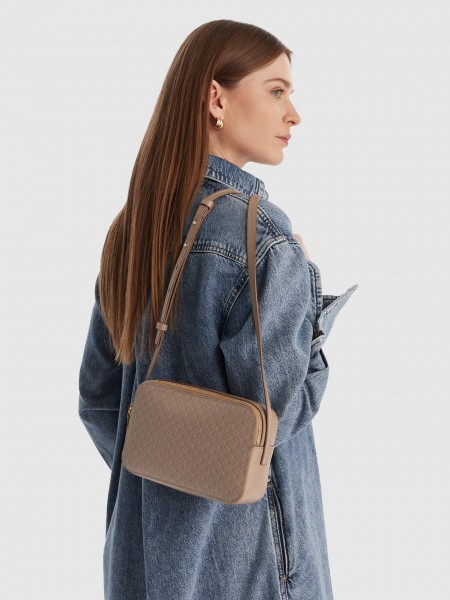 Mala Calvin Klein Mulher Emblem Aop Elongated Camera Bag Mala Calvin Klein Mulher Emblem Aop Elongated Camera Bag