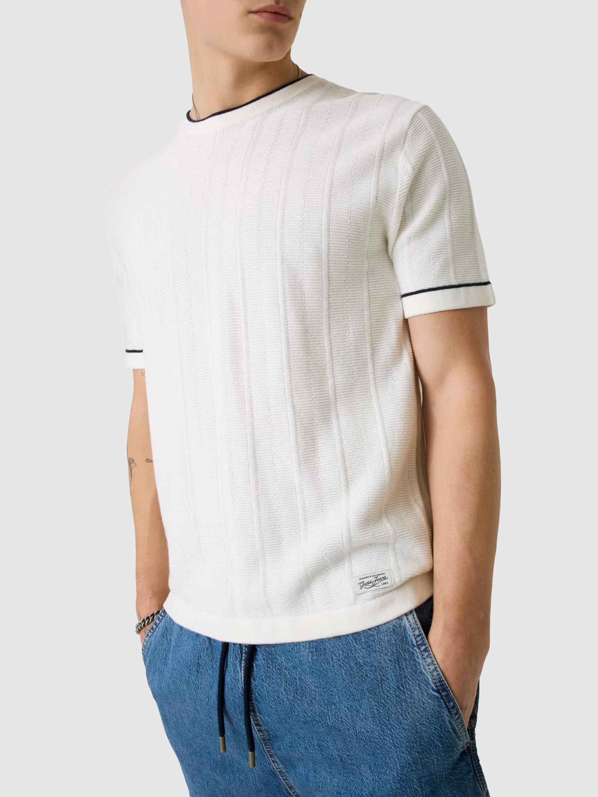 Camiseta Hombre Crema Guess Jeans