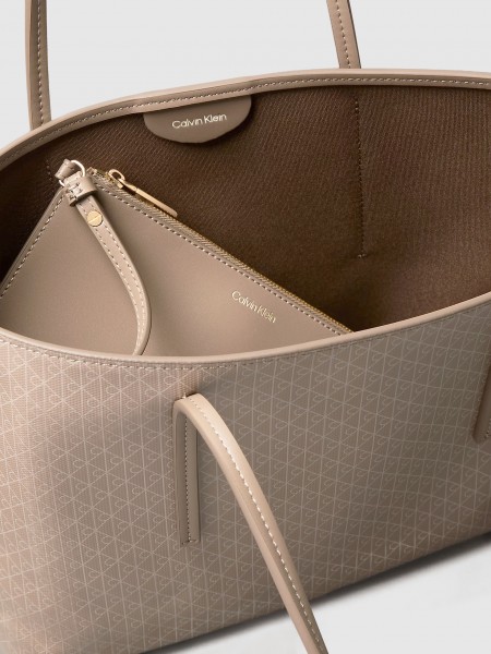 Mala Calvin Klein Mulher Emblem Aop Small Tote Mala Calvin Klein Mulher Emblem Aop Small Tote
