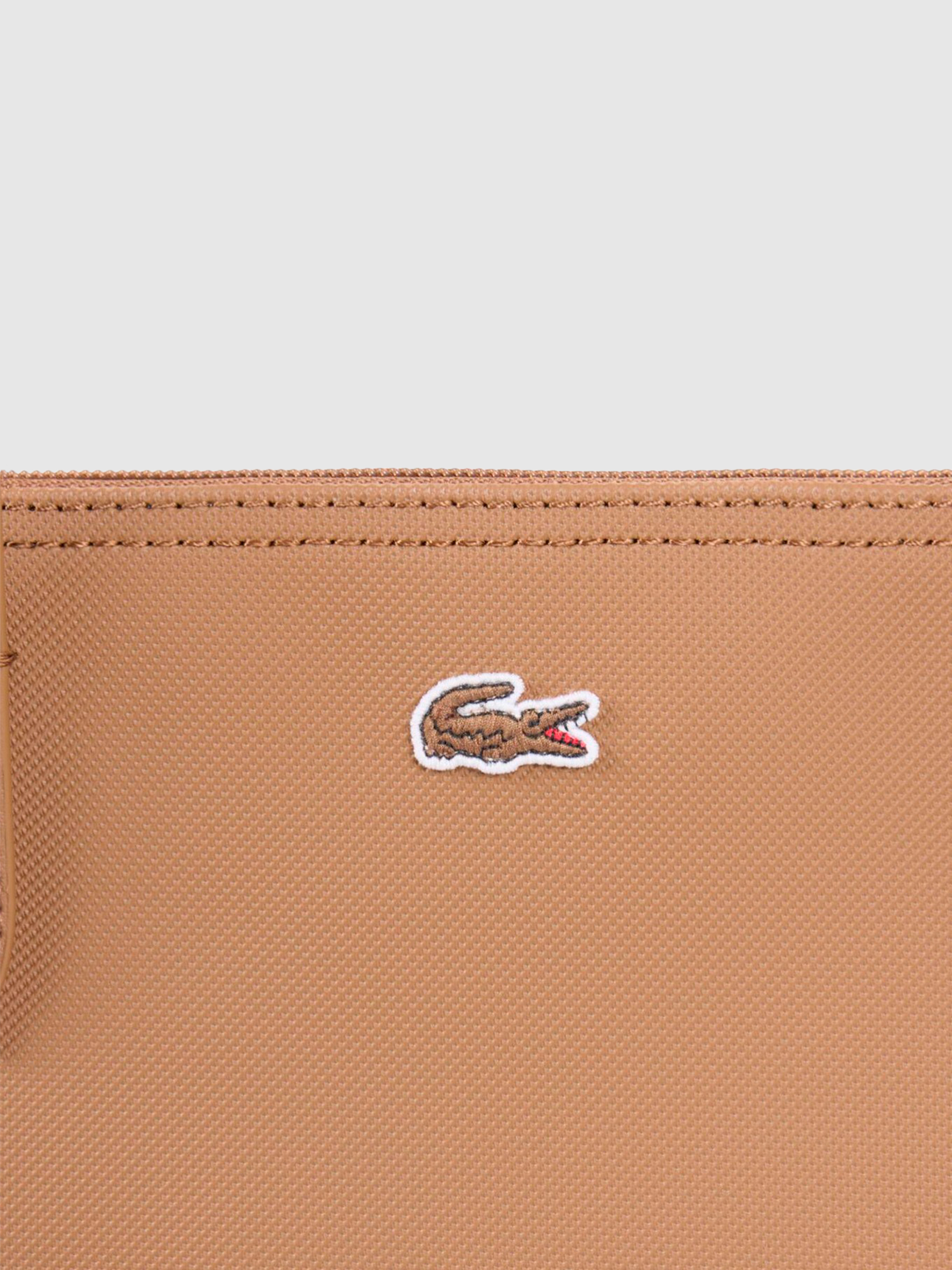 Shoppers Woman Camel Lacoste