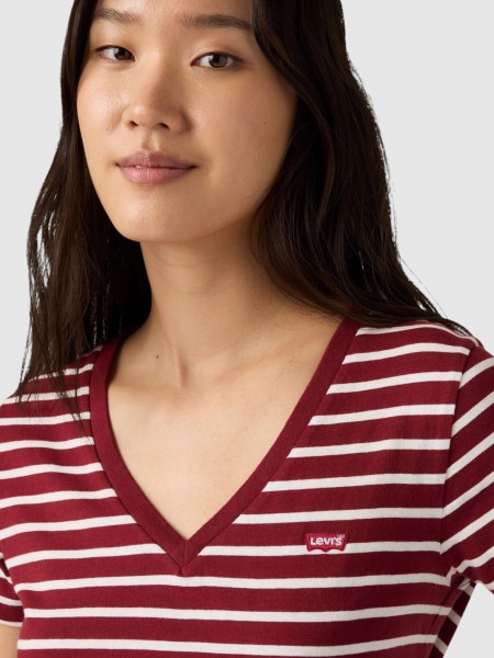 T-Shirt Levis Mulher Perfect Vneck Reds T-Shirt Levis Mulher Perfect Vneck Reds